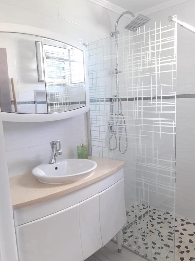 Appartement Moderne Au Coeur Du Lamentin / 65M² / Terrasse 르 라망탱 외부 사진